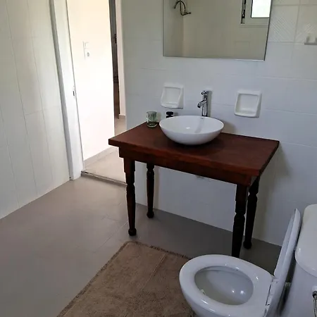 Theoni's Kato Samikon